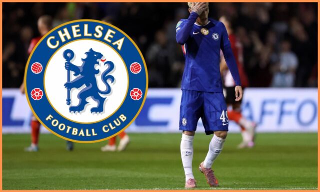 Alejandro Garnacho reaguje počas hry Chelsea vs Lincoln City