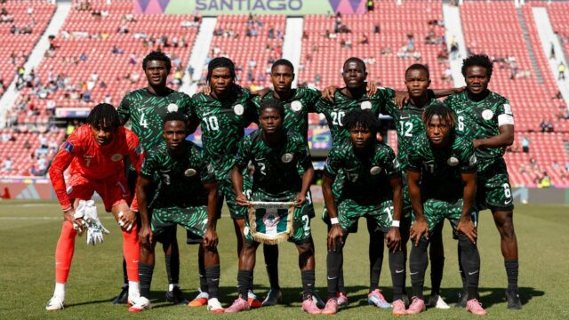 Choďte na FIFA Globe Kvalifikátor Kvalifikácie, Nigéria skupinové lietadlá potrebné na to, aby sa naliehal na núdzovú situáciu dotyk 

