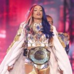 Člen Siene slávy WWE ponúka, že okamžite korunuje Mercedes Mone za svetového šampióna svojej spoločnosti