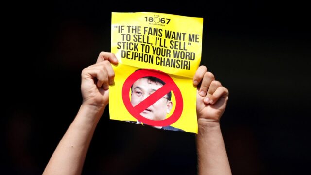 Čo to v skutočnosti znamená a bude Dejphon Chansiri predávať? 

