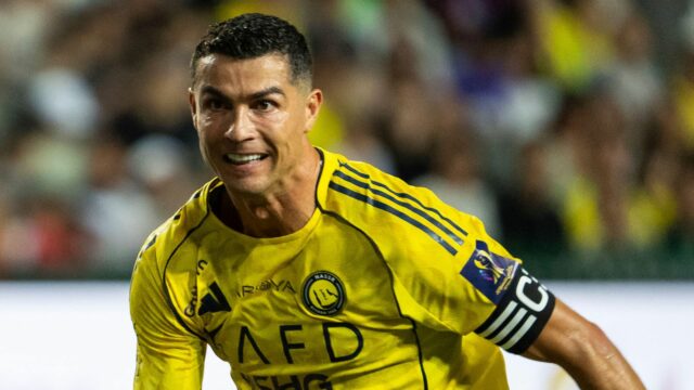 Cristiano Ronaldo „požaduje“ barcelonskú „životne dôležitú“ celebritu po ukončení vyhlásenia, keď Al Nassr „vyjednal jeho príchod“ 

