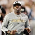 Deion Sanders stanovený pre embóliu chirurgické ošetrenie, oči sa rýchlo vrátia k mentorstvu