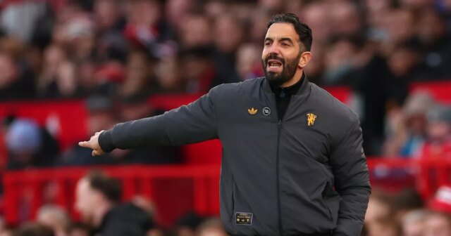 Deklarácia Rubena Amorima hovorí o množstvách po tom, čo 3 Ruben Amorim sa pokúsil presunúť troch hráčov z Manchestru United, o ktorých sa verilo, že Erikovi ten Hagovi nepomôžu udržať si prácu