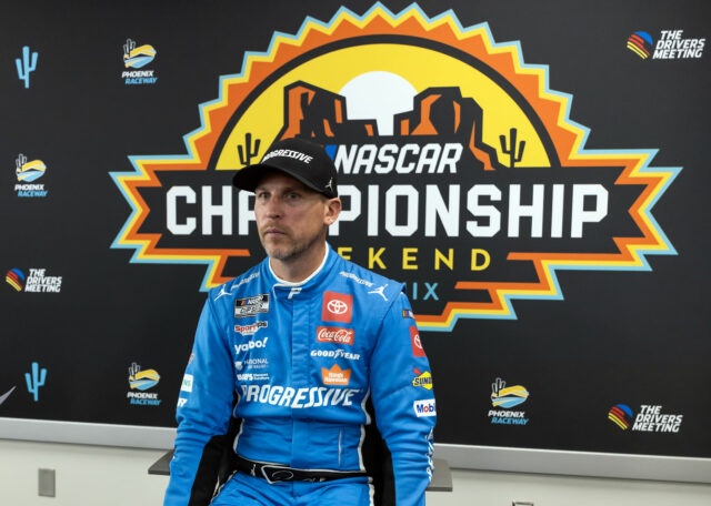Denny Hamlin preteká za svojím umierajúcim otcom, keď prenasleduje nepolapiteľný Denny Hamlin riadi #11 Toyotu Camry pre Joe Gibbs Racing - Zdroj: Imagn