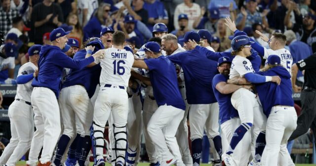 Divoký povrch presúva Dodgers priamo do NLC, predchádzajúce najťažšie vyšetrenie Divoký povrch presúva Dodgers priamo do NLC, predchádzajúce najťažšie vyšetrenie play -off