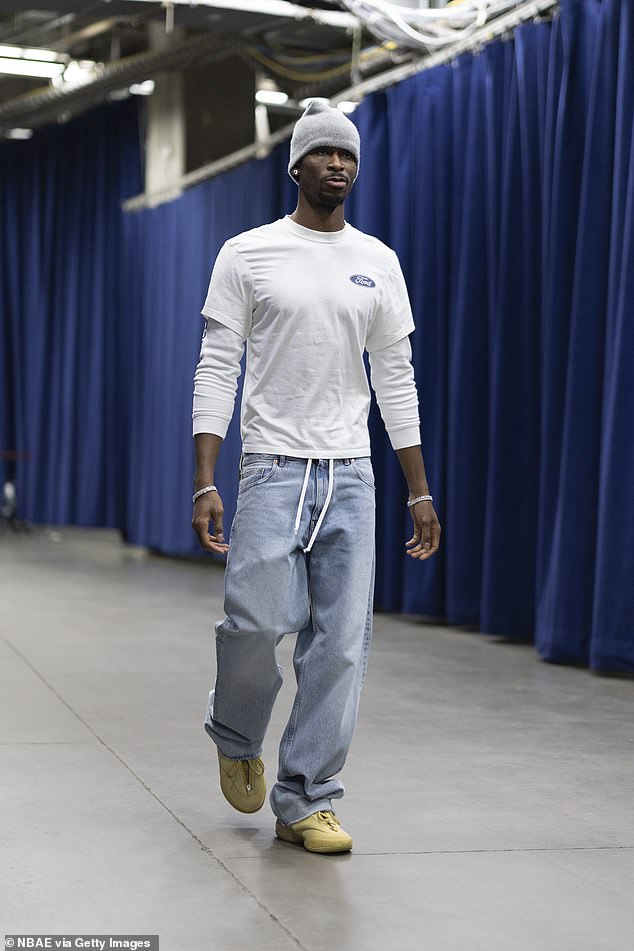 Do sídla MVP NBA Shai Gilgeous-Alexandera sa „vlámali počas zápasu“, Polícia vyšetruje vlámanie do domu hviezdy NBA Shaia Gilgeousa-Alexandra