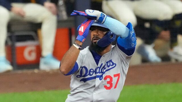 Dodgers 'Teoscar Hernandez prechádza cez strediská z dôvodu prenasledovania správ 


