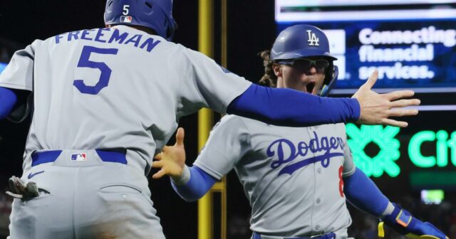 Dodgers sa nakoniec dostanú do Jesúsa Luzarda v tlaku nabitých 7. smeny 

