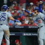 Dodgers vstal neskoro, aby porazil Phillies vo videohre 1 NLDS