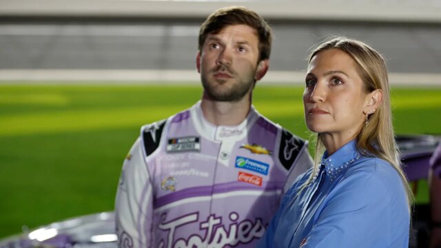 Domácnosť celebrít NASCAR spojená s autonehodou 

