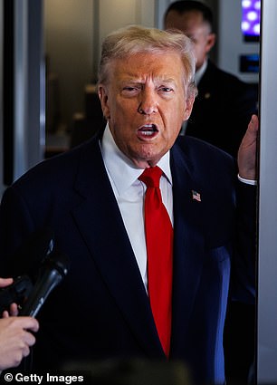 Donald Trump sa v decembri chystá na šokujúci návrat do Donald Trump