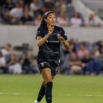 Dvojnásobný hrnček Globe Victor Christen Press odhaľuje život v dôchodku