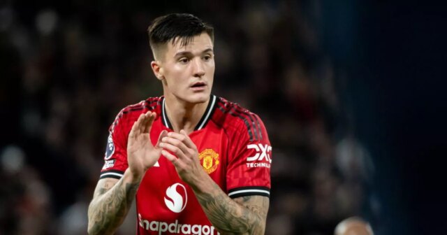 Ex-Man Utd celebrita odhaľuje zásadný dôvod, prečo sa Benjamin Sesko MANCHESTER, ANGLICKO – 25. OKTÓBRA: Benjamin Sesko z Manchestru United reaguje počas zápasu Premier League medzi Manchestrom United a Brighton & Hove Albion na Old Trafford 25. októbra 2025 v Manchestri v Anglicku. (Foto: Ash Donelon/Manchester United cez Getty Images)