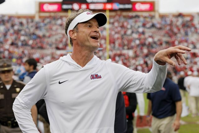 Expert CFB po výhre Oleho Miss vs. Oklahoma 34:26 zapríčinil logo pochodového šialenstva