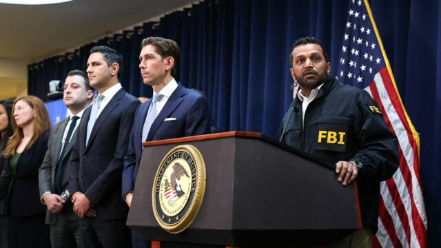 FBI zatkla celebrity NBA, subjekty La Cosa Nostra trestný čin FBI zatkla celebrity NBA, subjekty La Cosa Nostra trestný čin zahŕňajúci stávkovanie