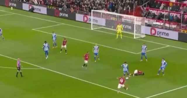 Faktor Male Utd bol vyvrátený v poriadku v porovnaní s Man Utd si myslel, že mali dostať penaltu