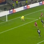 Mo Salah bol kritizovaný za to, že strieľal namiesto toho, aby skóroval Florianovi Wirtzovi