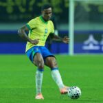 SOUL, Južná Kórea - 10. októbra: Brazília Gabriel Magalhaes v akcii počas medzinárodného priateľstva medzi Južnou Kóreou a Brazíliou na štadióne svetového pohára v Soule 10. októbra 2025 v Soule v Južnej Kórei. (Foto: Han Myung-gu/Getty Images)