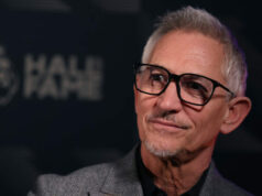 Gary Lineker spochybňuje pravidlo Premier League za problémom, ktorý zasiahol Man United Gary Lineker reaguje na štatistiky Arsenalu, keď Artetov tím nastavuje historické obranné tempo