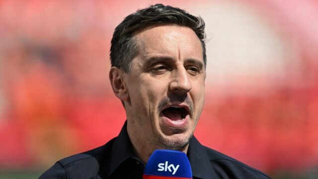 Gary Neville Poznámky spúšťa „Sissy ľavicové“ zneužitie 

