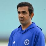 Gautam Gambhir a Ajit Agarkar vedú dlhé rozhovory s indickou pálkarskou celebritou pred AUS vs IND 2025 sekundu ODI (sledovať)