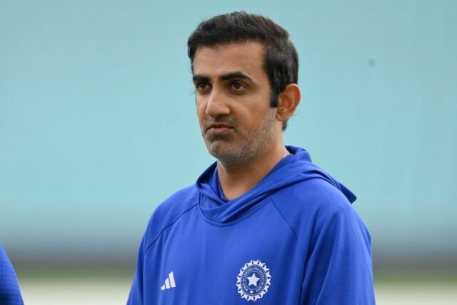 Gautam Gambhir a Ajit Agarkar vedú dlhé rozhovory s indickou pálkarskou celebritou pred AUS vs IND 2025 sekundu ODI (sledovať) 

