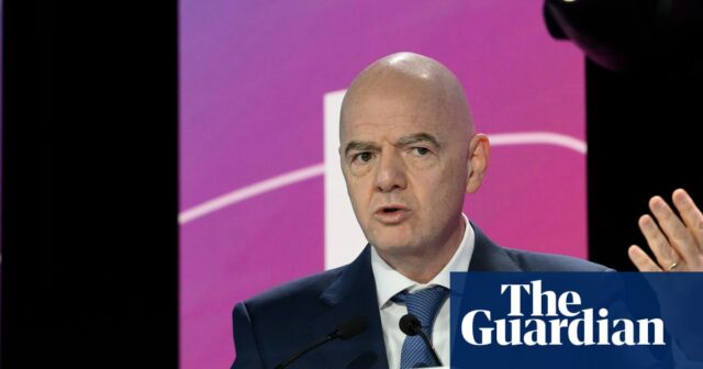 Gianni infantino udržiavanie „otvorenej mysle“ týkajúce sa premiestnenia hrnčekov na globérske hrnčeky z leta | FIFA 

