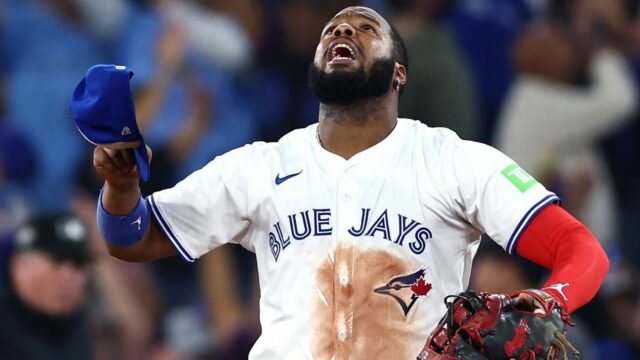 Guerrero, Yesavage beam ako Blue Jays vyhrajú, vynúti videohru 7 

