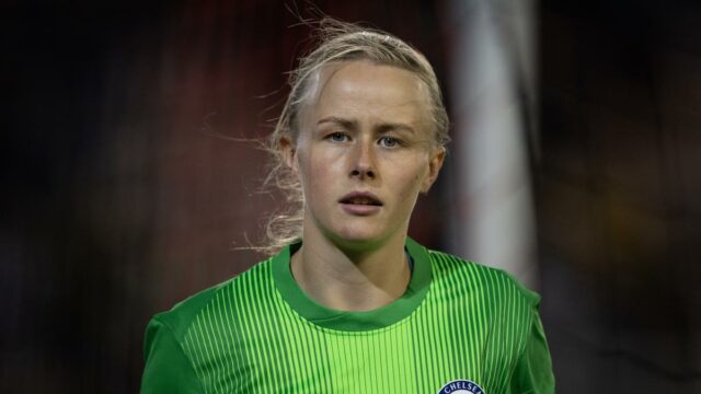 Hannah Hampton príde o zápas Anglicka proti Brazílii so zranením lakťového kĺbu 

