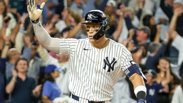 Historický návrat fázy Yankees vo videohre ALDS vs. Blue Jays 

