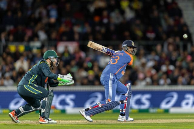 Hodiť výsledok a hrať 11s pre dnešný zápas, zoznam rozhodcov Hodiť výsledok a hrať 11s pre dnešný zápas, zoznam rozhodcov a správu o ihrisku