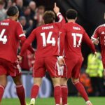 Hráči Liverpoolu organizujú konferenciu o núdzovej situácii, keď sa Reds snažia vyhnúť 72-ročnému obmedzeniu|Futbal|Športová aktivita