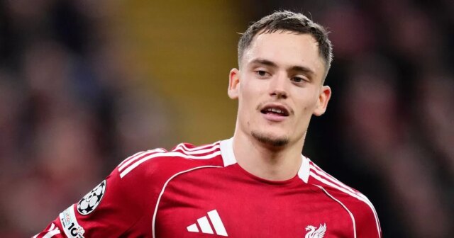 Florian Wirtz z Liverpoolu a Nemecka počas zápasu fázy MD1 Ligy majstrov UEFA 2025/26 medzi Liverpool FC a Atletico de Madrid na Anfielde