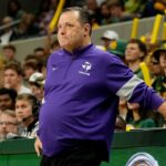 Informácie o univerzitnom basketbale: skúška Billy Gillispie Tarleton State