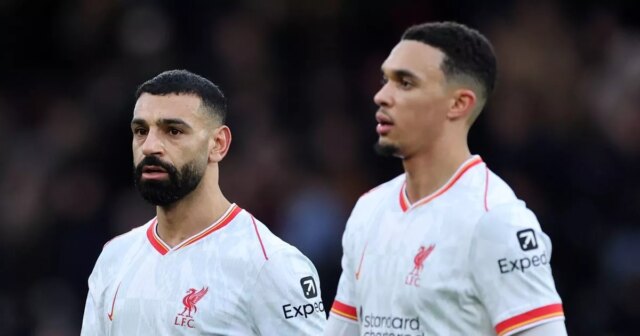 LONDÝN, ANGLICKO - 4. OKTÓBRA: Mohamed Salah z Liverpoolu počas zápasu Premier League medzi Chelsea a Liverpoolom na Stamford Bridge 4. októbra 2025 v Londýne v Anglicku. (Foto: Robin Jones/Getty Images)