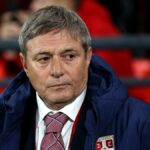 Inštruktor Srbska Dragan StoJkovic sa vzdá straty pre Albánsko v Globe hrnček 2026 certifikácia