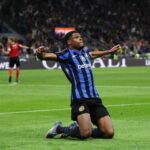 Inter Miláno Ace Dumfries robí UCL zaokrúhlený 2 ideálny XI