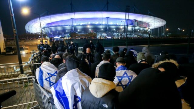 Izraelskí futbaloví fanúšikovia majú zakázané hrať videohru Birmingham Europa Organization 

