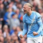 Jamie Carragher hovorí, že Erling Haaland je najväčšou prekážkou v ceste nádejí Arsenalu na titul
