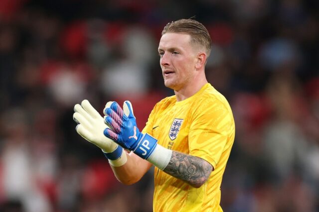 Jordan Pickford zavolal 5. najväčšieho anglického brankára za príbehom nástrojov- napriek tomu je presne to, ako môže vyliezť na zoznam 

