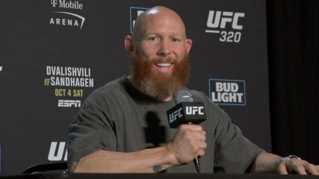 Josh Emmett priznáva, že si želal ťažkú ​​váhu, nie Youssef Zalal na UFC 320 

