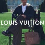 Jude Bellingham dal za hlavu svoje problémy s Anglickom, aby modeloval najnovšiu kolekciu Louisa Vuittona