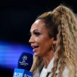 Moderátorka CBS Sports Kate Scott utrpela vo vysielaní poruchu šatníka