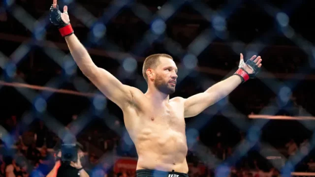 Where to watch UFC Vancouver: de Ridder vs. Allen live stream, start time & more for Fight Night card image