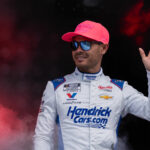 Kyle Larson (5) Drive na Charlotte Motor Speedway Road Course - Zdroj: Imagn