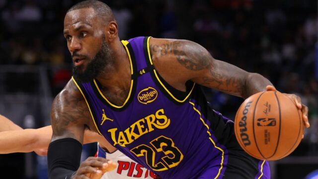 LeBron James (Glute) odsúdený na otvorenie Lakersovho výcvikovej školy 

