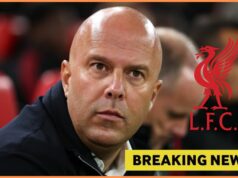 Aston Villa by mohla v januári poslať Harveyho Elliotta späť do Liverpoolu Marc Guehi v akcii na tréningu Crystal Palace