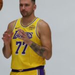 Luka Doncic určite nebude hrať túto víkendovú prestávku vo videohrách Lakersovej preseason