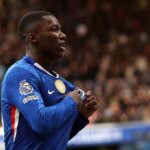 MOISE CAICEDO's Chelsea Premier Organizácia Titulne rozhodnutie, keď Gary Neville robí prijatie Declana Riceovej