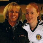Hráčka Rangers Kathryn Hill so svojou matkou Lesley, ktorá zomrela v roku 2017 vo veku iba 51 rokov